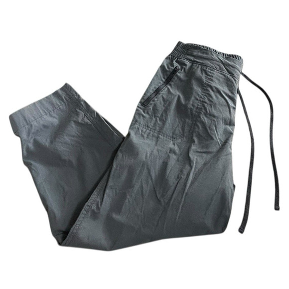 Eddie Bauer Gray Cropped Hiking Pants Sz M Outdoor Zip Pockets Elastic Waist - Picture 6 of 6